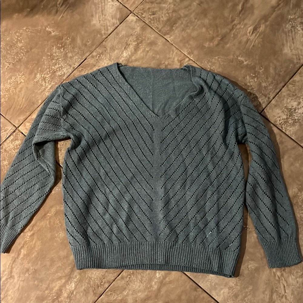 SHEIN Gray V-Neck Sweater with Textured Knit